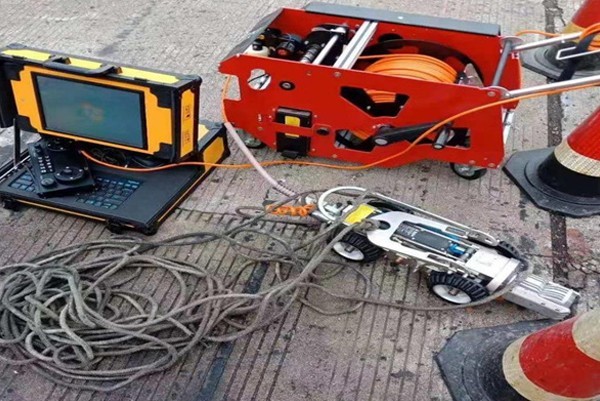 北塔CCTV管道检测机器人