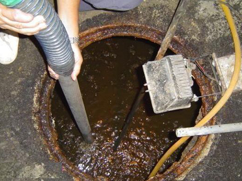 北塔隔油池清理