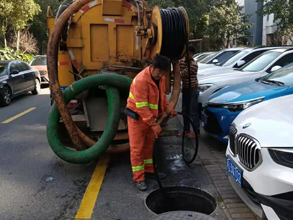 北塔排污管道清淤